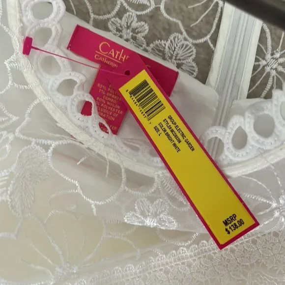 Women's Amelia Dress White NWT Bride Rehearsal Dinner or Bridal Shower - Picture 4 of 4